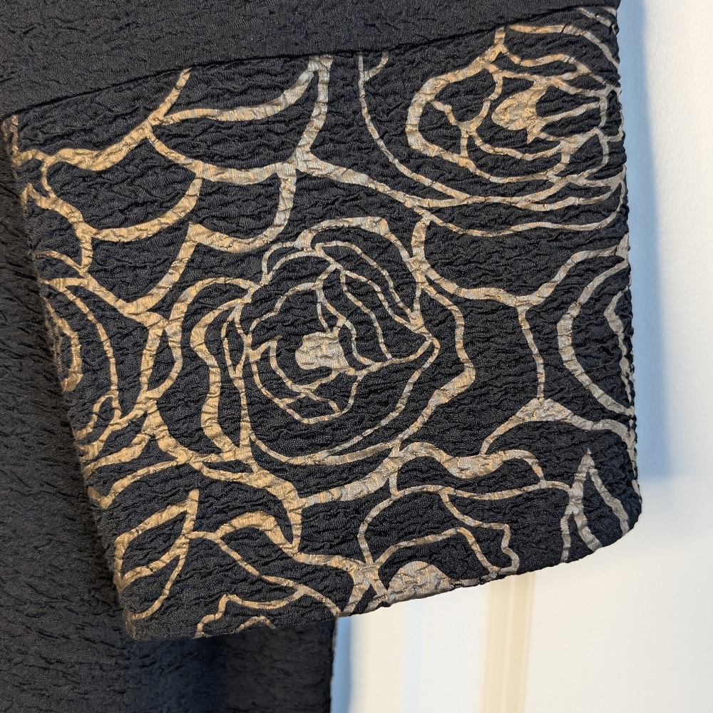 IC by Connie K Gold Rose Foil Tunic 2X Black Crinkle Asymmetric Zip Lagenlook - Picture 7 of 8